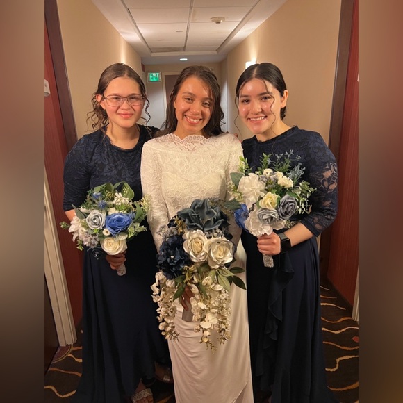 @ladybugthreads is LIVE!!! 👋🏻🔥❤️🚨⏰ - Picture 7 of 16